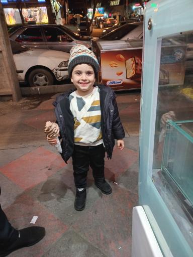 آبمیوه بستنی عصر یخبندان 