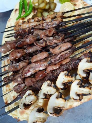 عکس کبابی و جگرکی مجتبی