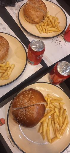 عکس رستوران باریزو