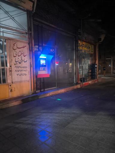 عکس عابر بانک