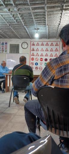 عکس آموزشگاه رانندگی پایه دو بهکام موتور 