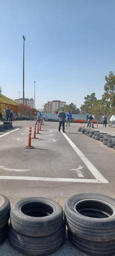 عکس آموزشگاه رانندگی پایه دو بهکام موتور 