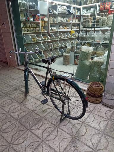 عکس فروشگاه آجیل آقای خشکبار