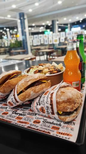 عکس فودکورت هپی مارت