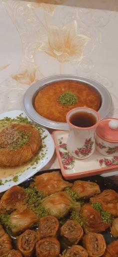 عکس ارسلان کادایف کافه کنافه