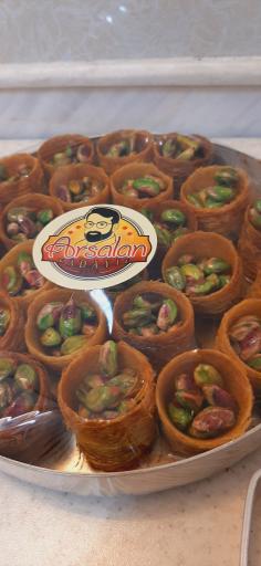 عکس ارسلان کادایف کافه کنافه