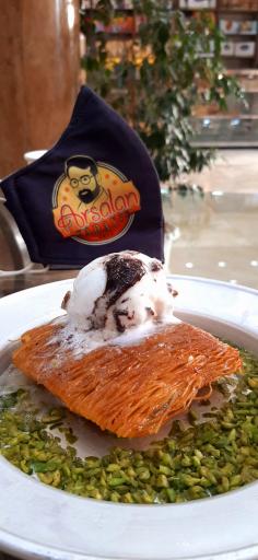 عکس ارسلان کادایف کافه کنافه