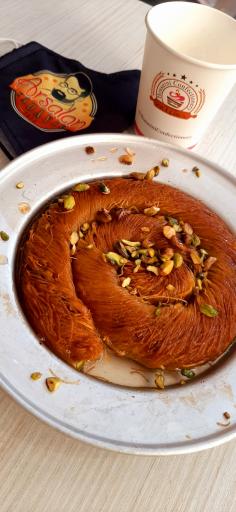 عکس ارسلان کادایف کافه کنافه