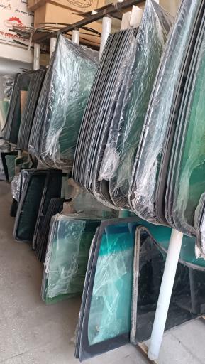 عکس شیشه اتومبیل مهدی