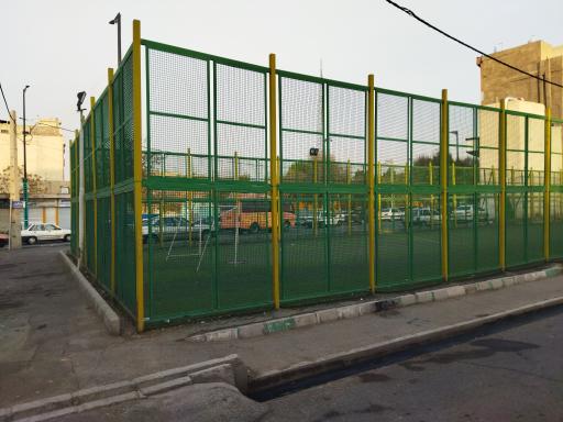 عکس زمین فوتبال چمن مصنوعی