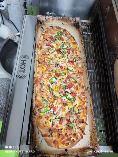 عکس پیتزا ساندویچ آداک
