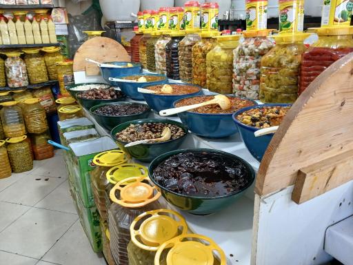 عرقیات و ترشیجات نارنج و ترنج