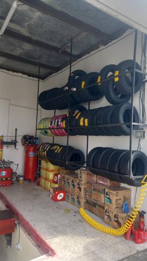 عکس تعویض روغن و سرویس لاستیک تعاون