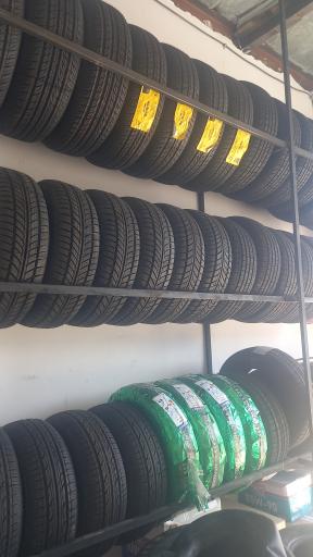 عکس تعویض روغن و سرویس لاستیک تعاون