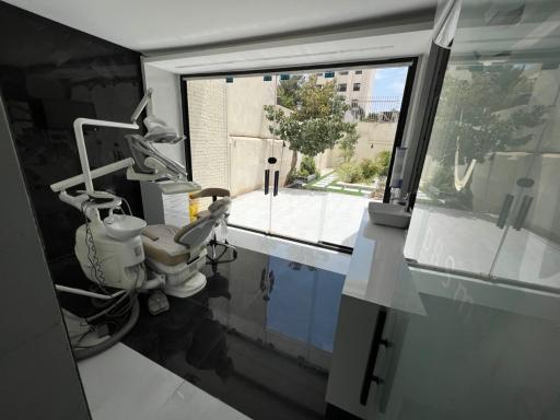 عکس کلينيک دندانپزشکی دکتر لبخند