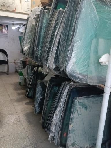 عکس شیشه اتومبیل مهدی