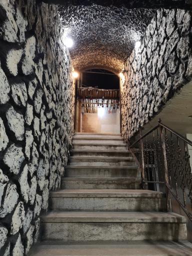 عکس رستوران سنتی درویش