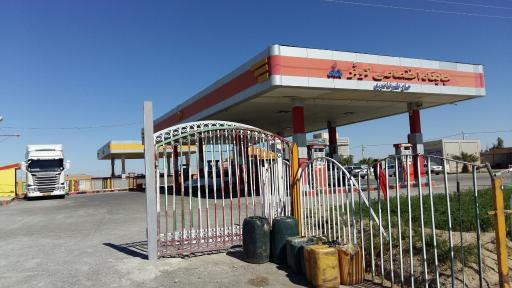 عکس پمپ بنزین کوثر