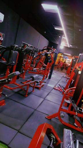عکس باشگاه بدنسازی فیتنس پلاس 