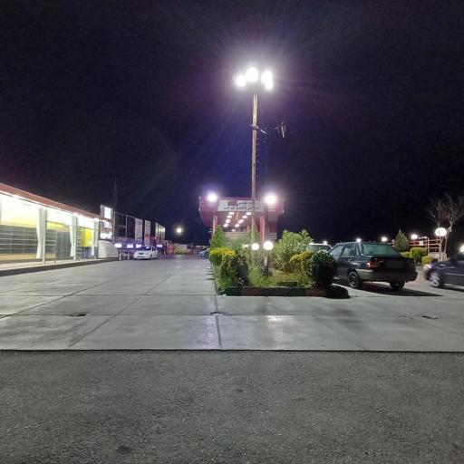 عکس پمپ بنزین احمدی