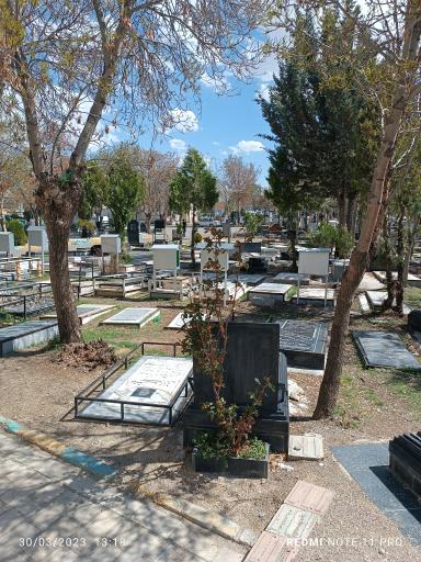 عکس آرامستان بهشت کبری