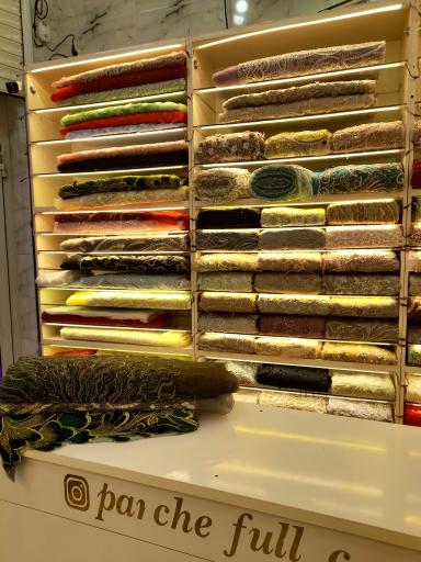 عکس پارچه فول کریستال