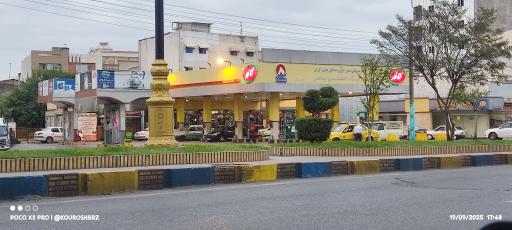 عکس پمپ بنزین و CNG ایمانی