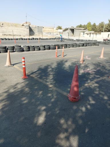 عکس پیست آموزشگاه موتورسیکلت آهنگ پیشتاز