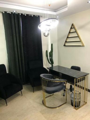 عکس سالن زیبایی هدی کرمی
