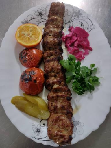 عکس رستوران آبشار