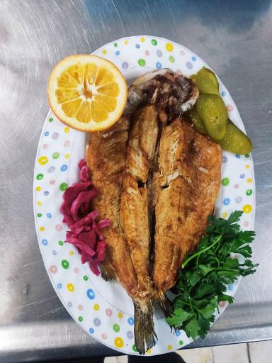 عکس رستوران آبشار