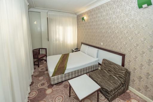 عکس هتل فجر