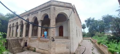 عکس عمارت صمیمی