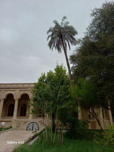 عکس عمارت صمیمی