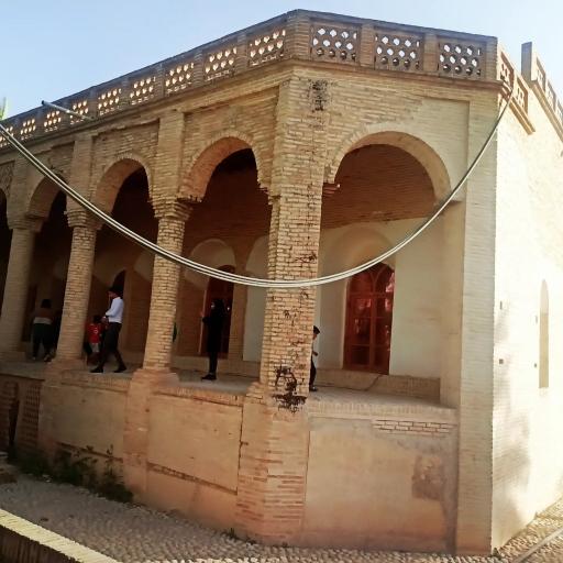 عکس عمارت صمیمی