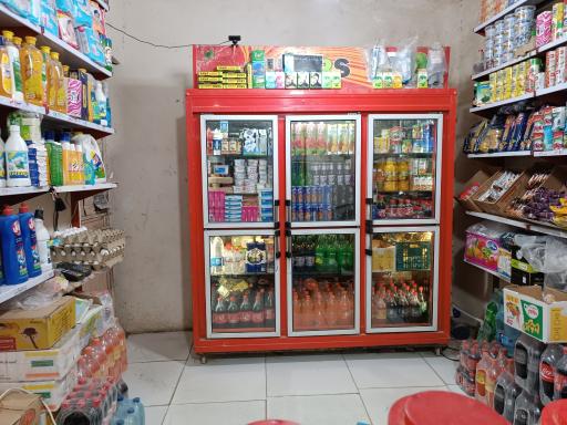 عکس سوپر مارکت مجید 