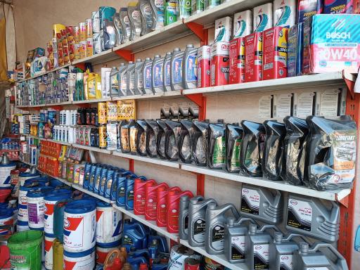 عکس اتوسرویس و تعویض روغنی عرشیا