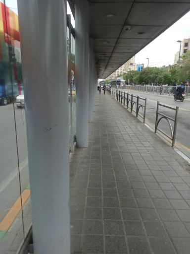 عکس ایستگاه اتوبوس میدان پانزده خرداد