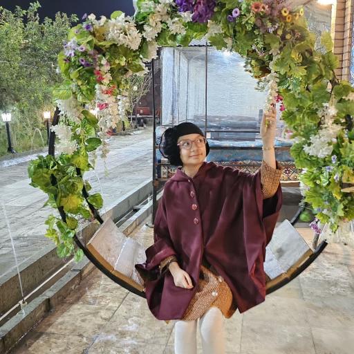 عکس عمارت نیاوران 