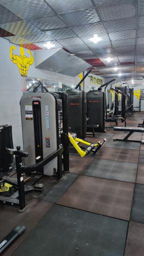 باشگاه بدنسازی مبارز