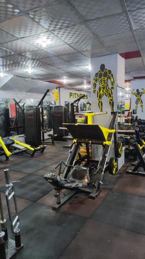 عکس باشگاه بدنسازی مبارز