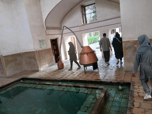 تقسیم گاه آب باغ فین