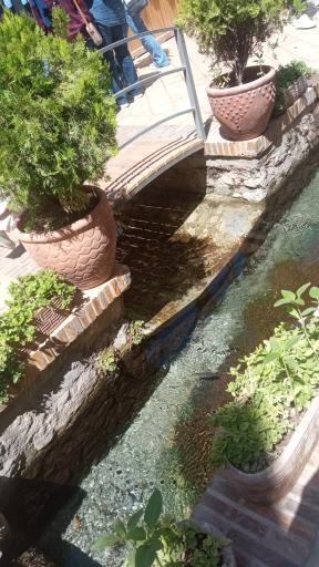 عکس تقسیم گاه آب باغ فین