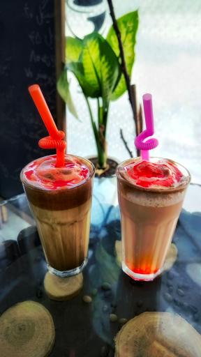 عکس کافه ویولت