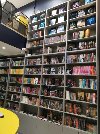 عکس کتاب فروشی راما