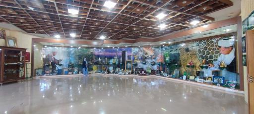 عکس مجتمع تجاری (برج شیشه‌ای) موزه ریاست جمهوری رفسنجان