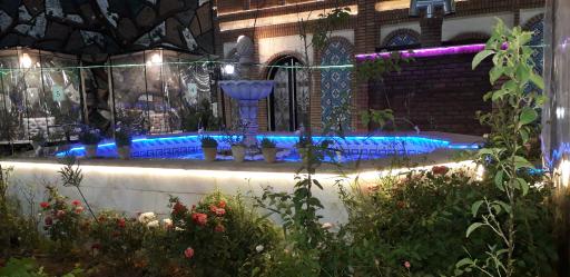 عکس عمارت نیاوران 