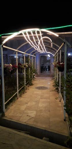 عکس عمارت نیاوران 