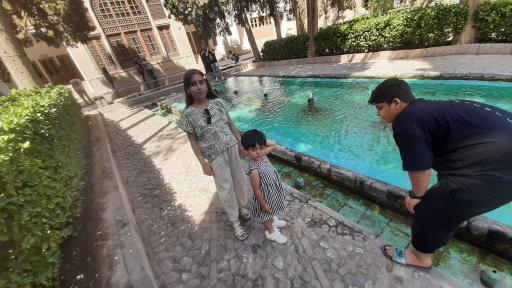 عکس تقسیم گاه آب باغ فین