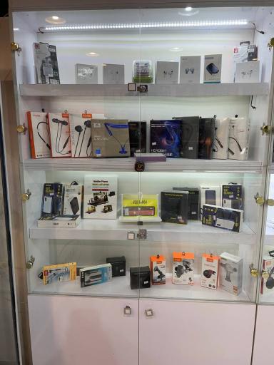 عکس موبایل سامان